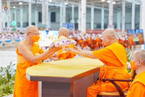 ภาพ No.81596:พิธีหล่อพระประธานเพื่อประดิษฐาน ณ ห้องแก้วสารพัดนึก 2 เนื่องในวันวิสาขบูชา วันเสาร์ที่ 3 มิถุนายน 2566 ณ วัดพระธรรมกาย จ.ปทุมธานี