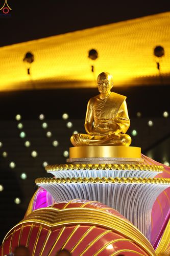 ภาพ No.308043:วันที่ 31 มกราคม พ.ศ. 2569 พิธีจุดประทีปธรรมถวายเป็นพุทธบูชา  และบูชาธรรมมหาปูชนียาจารย์ (ภาพชุดที่ 3) ณ วัดพระธรรมกาย ปทุมธานี ในโครงการธรรมยาตรา กตัญญูบูชา มหาปูชนียาจารย์ พระมงคลเทพมุนี(สด จนฺทสโร) พระผู้ปราบมาร อนุสรณ์สถาน 7 แห่ง ปีที่ 14