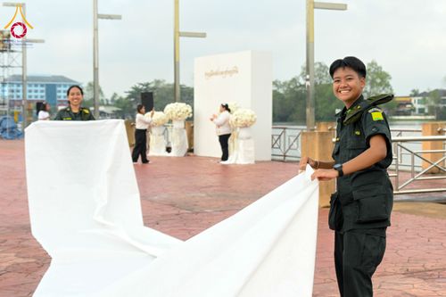 ภาพ No.284728:วันอาทิตย์ที่ 14 ธันวาคม พ.ศ.2568  พิธีทำบุญเมืองสุราษฎร์ธานี 110ปี และพิธีตักบาตรพระสงฆ์ 1,110 รูป  ณ บริเวณริมน้ำวัดกลาง (เก่า) ถนนบ้านดอน ตำบลตลาดใหม่ อำเภอเมือง จังหวัดสุราษฎร์ธานี