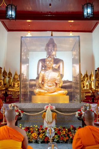 ภาพ No.296811:วันที่ 17 มกราคม พ.ศ. 2569 พิธีจุดประทีปถวายเป็นพุทธบูชา และบูชาธรรมมหาปูชนียาจารย์  ณ วัดโบสถ์บน ต.บางคูเวียง จ.นนทบุรี อนุสรณ์สถานลำดับที่ 4 สถานที่เกิดด้วยกายธรรม ในโครงการธรรมยาตรา กตัญญูบูชา มหาปูชนียาจารย์ พระมงคลเทพมุนี(สด จนฺทสโร) พระผู้ปราบมาร อ