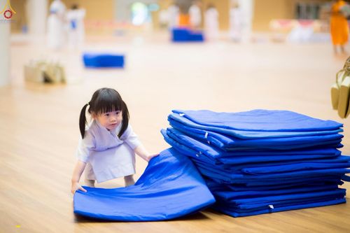 ภาพ No.225500:วันอาทิตย์ที่ 18 พฤษภาคม พ.ศ. 2568 พิธีร่วมบุญการศึกษา พระภิกษุ สามเณร ณ ห้องแก้วสารพัดนึก 2 วัดพระธรรมกาย