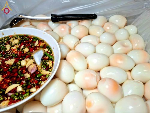 ภาพ No.202837:พิธีถวายภัตตาหารเป็นสังฆทาน แด่พระธรรมยาตรา ณ วัดพระธรรมกาย ตำบลคลองสาม อำเภอคลองหลวง จังหวัดปทุมธานี ในโครงการธรรมยาตรา กตัญญูบูชา มหาปูชนียาจารย์ พระมงคลเทพมุนี(สด จนฺทสโร) พระผู้ปราบมาร อนุสรณ์สถาน 7 แห่ง ปีที่ 13 วันที่ 28 มกราคม พ.ศ. 2568