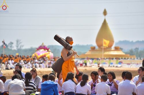 ภาพ No.129157:พระธรรมยาตราเดินธรรมยาตรา ณ ชุมชนรอบศูนย์ปฏิบัติธรรมภาคใต้ อ.บางกล่ำ จ.สงขลา วันที่ 10 มีนาคม พ.ศ. 2567