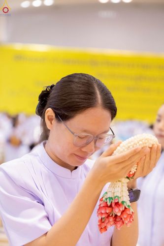 ภาพ No.243758:วันอาทิตย์ที่ 7 กันยายน พ.ศ. 2568 พิธีบูชาครูผู้ค้นพบวิชชาธรรมกาย , พิธีบูชาข้าวพระ ณ สภาธรรมกายสากล วัดพระธรรมกาย