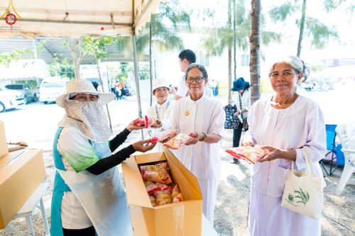 ภาพ No.110146:V.8 พลังทีม การเตรียมงาน เก็บงาน การรับบุญของเจ้าหน้าที่หน่วยงานต่างๆ เพื่อโครงการธรรมยาตรา กตัญญูบูชามหาปูชนียาจารย์ พระมงคลเทพมุนี (สด จนฺทสโร) พระผู้ปราบมาร อนุสรณ์สถาน 7 แห่ง ปีที่ 12 ระหว่างวันที่ 2 - 31 มกราคม พ.ศ.2567