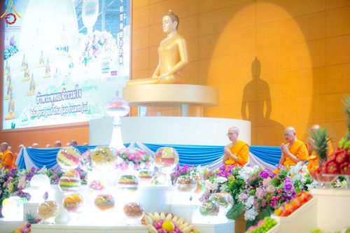 ภาพ No.146936:การต้อนรับพระสังฆาธิการ 2,000 กว่าวัดทั่วประเทศ และพิธีบูชาข้าวพระ เนื่องในวันสมาธิโลก วันอาทิตย์ที่ 4 สิงหาคม พ.ศ. 2567 ณ สภาธรรมกายสากล วัดพระธรรมกาย