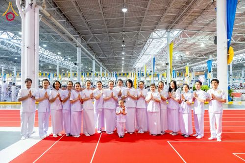 ภาพ No.264594:วันอาทิตย์ที่ 2 พฤศจิกายน พ.ศ. 2568 พิธีทอดกฐินสามัคคี ณ สภาธรรมกายสากล วัดพระธรรมกาย