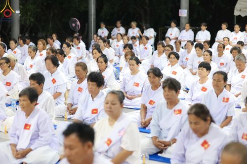 ภาพ No.158427:โครงการอบรมอุบาสก อุบาสิกาแก้ว  ตัวแทนทอดกฐิน 30,000 วัด ทั่วไทย บูชาธรรม 80 ปี หลวงพ่อธัมมชโย ระหว่างวันที่ 20-22 กันยายน พ.ศ. 2567 ณ จังหวัดบุรีรัมย์ รุ่นที่ 3