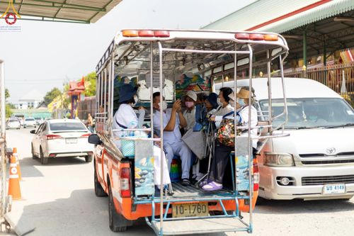 ภาพ No.117106:V.16 เป็นทีม การเตรียมงาน เก็บงาน การรับบุญของเจ้าหน้าที่หน่วยงานต่างๆ เพื่อโครงการธรรมยาตรา กตัญญูบูชามหาปูชนียาจารย์ พระมงคลเทพมุนี (สด จนฺทสโร) พระผู้ปราบมาร อนุสรณ์สถาน 7 แห่ง ปีที่ 12 ระหว่างวันที่ 2 - 31 มกราคม พ.ศ. 2567