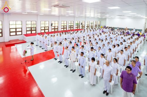 ภาพ No.227237:วันอังคารที่ 3 มิถุนายน พ.ศ. 2568 นายอำเภอคลองหลวง นำพสกนิกรรวมใจภักดิ์ สมเด็จพระนางเจ้าฯ พระบรมราชินี เนื่องในโอกาสวันเฉลิมพระชนมพรรษา ณ อาคารปลูกศรัทธา 2 วัดพระธรรมกาย อ.คลองหลวง จ.ปทุมธานี