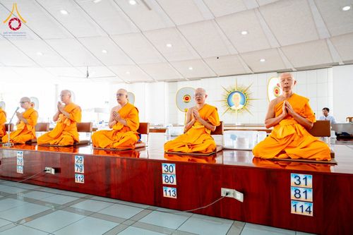 ภาพ No.346110:วันที่ 28 สิงหาคม พ.ศ.2569 พิธีบุพเปตพลี ครั้งที่ 186 ร่วมอุทิศส่วนกุศล แด่หมู่ญาติผู้ล่วงลับไปแล้ว และเป็นปัจจัยสนับสนุน การเผยแผ่พระพุทธศาสนา ณ หอฉันคุณยายอาจารย์ วัดพระธรรมกาย