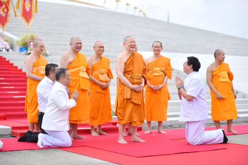 ภาพ No.328565:วันอังคารที่ 12 พฤษภาคม พ.ศ.2569 เจ้าประคุณสมเด็จพระมหารัชมงคลมุนี กรรมการมหาเถรสมาคม เจ้าคณะหนกลาง วัดไตรมิตรวิทยาราม วรวิหาร โปรดเมตตาเป็นองค์ประธาน พิธีเจริญพระพุทธมนต์ อายุวัฒนมงคล 98 ปี คุณแม่จุรี สุทธิผล ณ อาคารปลูกศรัทธา 2 วัดพระธรรมกาย