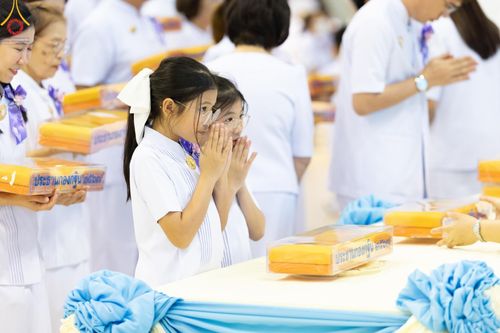 ภาพ No.167792:พิธีทอดกฐิน และ พิธีกรานกฐิน ในวันอาทิตย์ที่ 3 พฤศจิกายน พ.ศ. 2567 ณ วัดพระธรรมกาย จ.ปทุมธานี