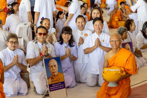 ภาพ No.277817:วันเสาร์ที่ 6 ธันวาคม พ.ศ. 2568 พิธีบรรพชาอุปสมบทและพิธีถวายบาตร โครงการอุปสมบทบูชาธรรมมหาปูชนียาจารย์ ประจำปี พ.ศ.2568 โครงการบวชพระนานาชาติ AEC และ WAB รุ่น CEO (นักบริหาร) รุ่นที่ 5 ณ มหาธรรมกายเจดีย์ วัดพระธรรมกาย