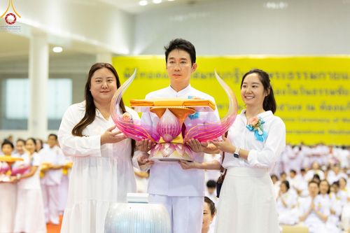 ภาพ No.150186:พิธีทอดผ้าป่าสมทบกฐินวัดพระธรรมกาย และสมทบกฐิน 30,000 วัดทั่วไทย ครั้งที่ 1 เนื่องในวันธรรมชัย 27 สิงหาคม พ.ศ.2567 ณ สภาธรรมกายสากล วัดพระธรรมกาย