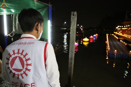 ภาพ No.117042:V.16 เป็นทีม การเตรียมงาน เก็บงาน การรับบุญของเจ้าหน้าที่หน่วยงานต่างๆ เพื่อโครงการธรรมยาตรา กตัญญูบูชามหาปูชนียาจารย์ พระมงคลเทพมุนี (สด จนฺทสโร) พระผู้ปราบมาร อนุสรณ์สถาน 7 แห่ง ปีที่ 12 ระหว่างวันที่ 2 - 31 มกราคม พ.ศ. 2567