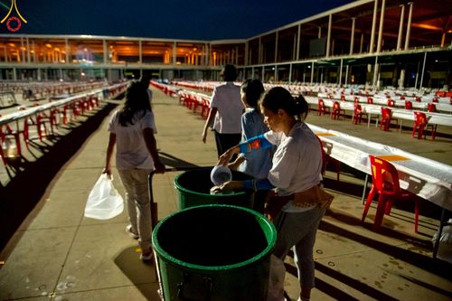 ภาพ No.218868:วันศุกร์ที่ 18 เมษายน พ.ศ. 2568 การเตรียมงานในลานธรรม , พระมหาธรรมกายเจดีย์ เพื่องานวันคุ้มครองโลก 22 เมษายน พ.ศ. 2568