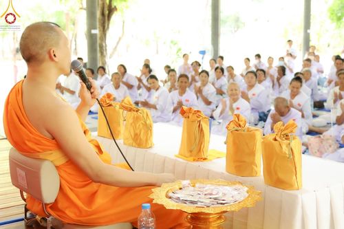 ภาพ No.155093:โครงการอุบาสกแก้ว อุบาสิกาแก้ว รุ่นที่ 2 ตัวแทนทอดกฐินสามัคคีทั่วไทย 30,000 วัด บูชาธรรม 80 ปี หลวงพ่อธัมมชโย จังหวัดบุรีรัมย์ ระหว่างวันที่ 13-15 กันยายน พ.ศ. 2567