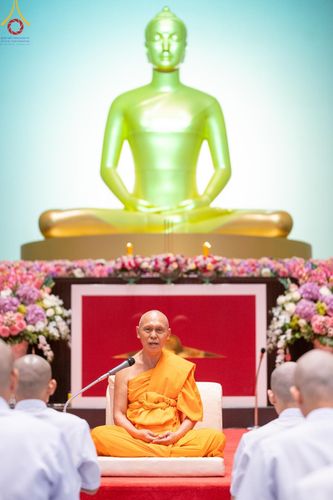 ภาพ No.159791:พิธีตัดปอยผมปลงผมนาคธรรมทายาท, พิธีบรรพชาอุปสมบทหมู่ โครงการอุปสมบทหมู่บูชาธรรม 140 ปี พระมงคลเทพมุนี (สด จนฺทสโร) ณ โบสถ์พระไตรปิฏก วัดพระธรรมกาย วันเสาร์ที่ 5 ตุลาคม พ.ศ. 2567