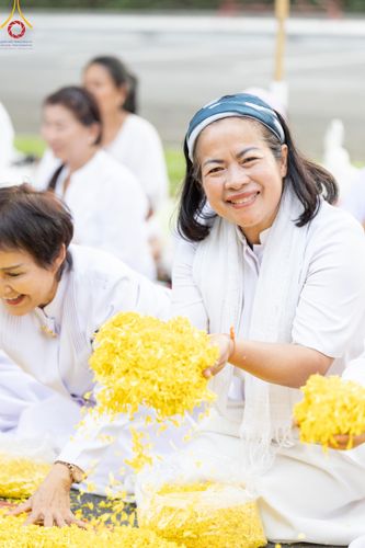 ภาพ No.120105:พิธีต้อนรับพระธรรมยาตรา ในโครงการธรรมยาตรา กตัญญูบูชา มหาปูชนียาจารย์ พระมงคลเทพมุนี(สด จนฺทสโร) พระผู้ปราบมาร อนุสรณ์สถาน 7 แห่ง ปีที่ 12 วันที่ 28 มกราคม พ.ศ. 2567 ณ วัดพระธรรมกาย จ.ปทุมธานี