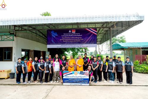 ภาพ No.235488:วันที่ 30-31 กรกฎาคม พ.ศ. 2568 วัดพระธรรมกาย มูลนิธิธรรมกาย ร่วมกับศูนย์ส่งเสริมศีลธรรมจังหวัดสุรินทร์ เปิดศูนย์พักพิงชั่วคราวเพื่อช่วยเหลือประชาชน ผู้อพยพจากเหตุปะทะกันตามแนวชายแดน ไทย-กัมพูชา ตั้งแต่วันที่ 24 กรกฎาคม พ.ศ.2568 เป็นต้นไป