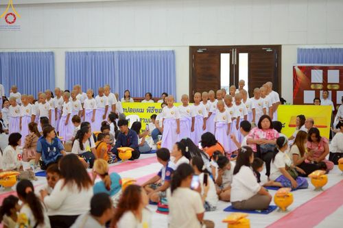 ภาพ No.213872:วันเสาร์ที่ 29 มีนาคม พ.ศ. 2568 พิธีตัดปอยผม ขอขมาผู้ปกครอง มอบบาตร-ผ้าไตร และพิธีบรรพชาสามเณร ณ ศูนย์ปฏิบัติธรรมจังหวัดระยอง (บ้านช่องลม) ต.บางบุตร อ.บ้านค่าย จ.ระยอง