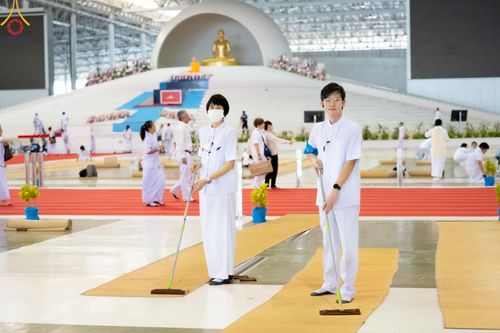 ภาพ No.134664:V.35 เพื่อบุญต้นเดือน การรับบุญของเจ้าหน้าที่หน่วยงานต่างๆ เพื่องานบุญวันอาทิตย์ต้นเดือน ณ วัดพระธรรมกาย วันที่ 7 เมษายน พ.ศ. 2567