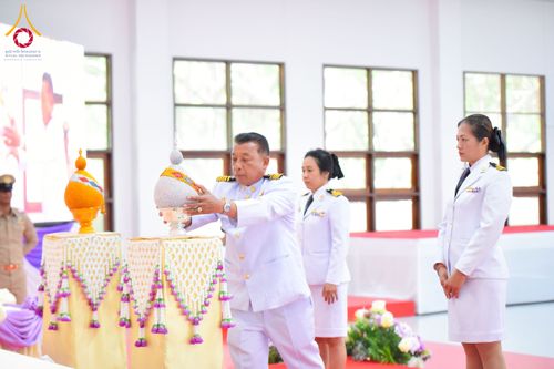 ภาพ No.227173:วันอังคารที่ 3 มิถุนายน พ.ศ. 2568 นายอำเภอคลองหลวง นำพสกนิกรรวมใจภักดิ์ สมเด็จพระนางเจ้าฯ พระบรมราชินี เนื่องในโอกาสวันเฉลิมพระชนมพรรษา ณ อาคารปลูกศรัทธา 2 วัดพระธรรมกาย อ.คลองหลวง จ.ปทุมธานี