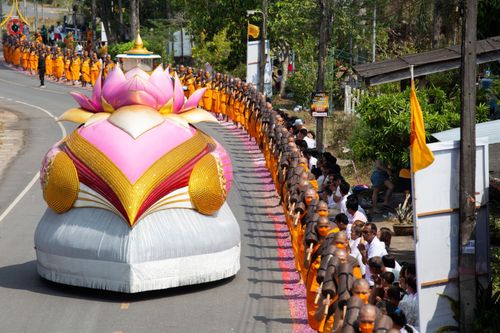 ภาพ No.129093:พระธรรมยาตราเดินธรรมยาตรา ณ ชุมชนรอบศูนย์ปฏิบัติธรรมภาคใต้ อ.บางกล่ำ จ.สงขลา วันที่ 10 มีนาคม พ.ศ. 2567