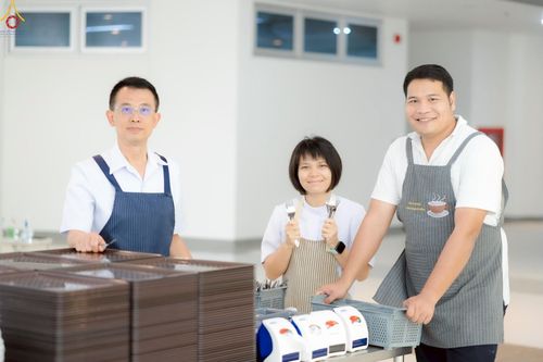 ภาพ No.243342:วันที่ 23-31 สิงหาคม พ.ศ. 2568 เจ้าหน้าที่ทุกสถานะ ทุ่มเทจัดงาน สัมมนารวมใจผู้นำบุญ เพื่องานกฐินสามัคคีทั่วไทย 30,000 วัด บูชาธรรม 81 ปี หลวงพ่อธัมมชโย