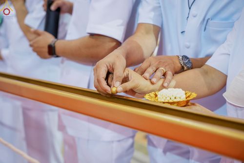 ภาพ No.77099:พิธีหล่อพระบรมพุทธเจ้า ในวันมาฆบูชา อาทิตย์ต้นเดือนที่ 6 มีนาคม พ.ศ. 2566 ณ วัดพระธรรมกาย จ.ปทุมธานี