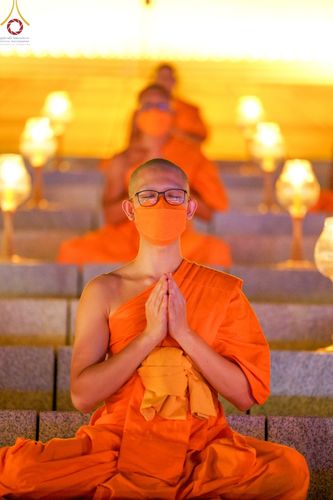 ภาพ No.77284:พิธีจุดมาฆประทีป ในวันมาฆบูชา อาทิตย์ต้นเดือนที่ 6 มีนาคม พ.ศ. 2566 ณ วัดพระธรรมกาย อ.คลองหลวง จ.ปทุมธานี