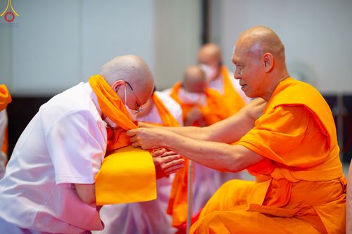 ภาพ No.83460:พิธีบรรพชาอุปสมบทหมู่ธรรมทายาทนานาชาติ (ภาคภาษาจีน) รุ่นที่ 18 ณ โบสถ์พระไตรปิฎก วัดพระธรรมกาย จ.ปทุมธานี วันเสาร์ที่ 15 กรกฎาคม 2566