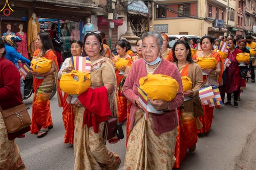 ภาพ No.77678:พิธีตัดปอยผมและปลงผมนาคธรรมทายาท ในโครงการบรรพชาสามเณรหมู่ ประเทศเนปาล วันที่ 11 มีนาคม พ.ศ.2566