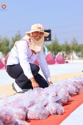 ภาพ No.117948:V.17 สำเร็จๆ การเตรียมงาน เก็บงาน การรับบุญของเจ้าหน้าที่หน่วยงานต่างๆ เพื่อโครงการธรรมยาตรา กตัญญูบูชามหาปูชนียาจารย์ พระมงคลเทพมุนี (สด จนฺทสโร) พระผู้ปราบมาร อนุสรณ์สถาน 7 แห่ง ปีที่ 12 ระหว่างวันที่ 2 - 31 มกราคม พ.ศ.2567