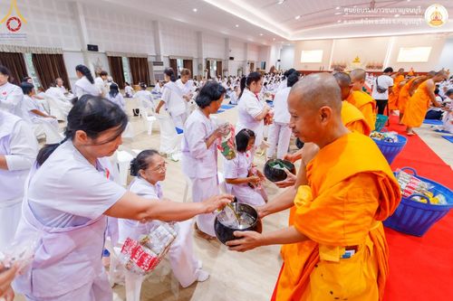 ภาพ No.152281:โครงการอบรมอุบาสก อุบาสิกาแก้ว ตัวแทนทอดกฐิน 30,000 วัด ทั่วไทย ระหว่างวันที่ 6-8 กันยายน พ.ศ. 2567 ณ ศูนย์อบรมเยาวชนกาญจนบุรี
