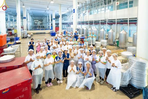 ภาพ No.60725:V.38 ทุ่มพลังเพื่อพ่อครบ 80 ปี ภาพการเตรียมงานของหน่วยงานต่างๆ เพื่อพิธีฉลองอายุวัฒนมงคล 80 ปี หลวงพ่อธัมมชโย และรับถวายมหาสังฆทาน 10,000 กว่าวัดทั่วประเทศ ในวันคุ้มครองโลก วันจันทร์ที่ 22 เมษายน พ.ศ. 2567