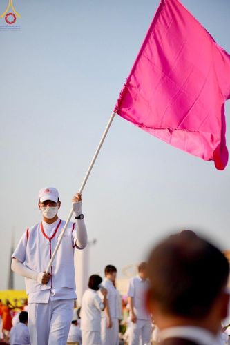 ภาพ No.208285:V.55 สารพัดV สารพัดดี ที่วัดพระธรรมกาย ในโครงการธรรมยาตรา กตัญญูบูชา มหาปูชนียาจารย์ พระมงคลเทพมุนี (สด จนฺทสโร) พระผู้ปราบมาร อนุสรณ์สถาน 7 แห่ง ปีที่ 13 ระหว่างวันที่ 2-31 มกราคม พ.ศ. 2568