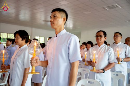 ภาพ No.227286:วันอังคารที่ 3 มิถุนายน พ.ศ. 2568 นายอำเภอคลองหลวง นำพสกนิกรรวมใจภักดิ์ สมเด็จพระนางเจ้าฯ พระบรมราชินี เนื่องในโอกาสวันเฉลิมพระชนมพรรษา ณ อาคารปลูกศรัทธา 2 วัดพระธรรมกาย อ.คลองหลวง จ.ปทุมธานี