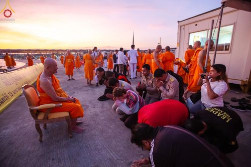 ภาพ No.194699:พิธีปฐมเริ่มสุวรรณรังสรรค์มหาธรรมกายเจดีย์ วันจันทร์ที่ 13 มกราคม พ.ศ. 2568 ณ มหาธรรมกายเจดีย์ วัดพระธรรมกาย จ.ปทุมธานี