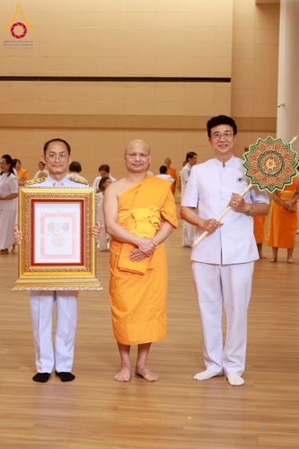 ภาพ No.232615:วันอาทิตย์ที่ 6 กรกฏาคม พ.ศ. 2568 พิธีมุทิตาสักการะพระครูสัญญาบัตร ปีพุทธศักราช 2568 ณ ห้องแก้วสารพัดนึก2 สภาธรรมกายสากล วัดพระธรรมกาย