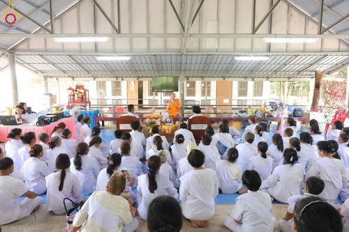 ภาพ No.158375:โครงการอบรมอุบาสก อุบาสิกาแก้ว  ตัวแทนทอดกฐิน 30,000 วัด ทั่วไทย บูชาธรรม 80 ปี หลวงพ่อธัมมชโย ระหว่างวันที่ 20-22 กันยายน พ.ศ. 2567 ณ จังหวัดบุรีรัมย์ รุ่นที่ 3