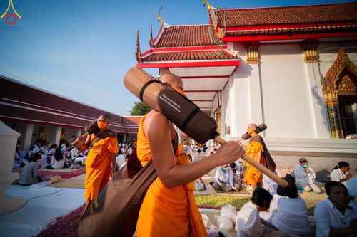 ภาพ No.110492:พิธีต้อนรับพระธรรมยาตรา ในโครงการธรรมยาตรากตัญญูบูชา มหาปูชนียาจารย์ พระมงคลเทพมุนี(สด จนฺทสโร) พระผู้ปราบมาร อนุสรณ์สถาน 7 แห่ง ปีที่ 12 วันที่ 11 มกราคม พ.ศ. 2567 ณ อนุสรณ์สถานลำดับที่ 3 สถานที่เกิดใหม่ในเพศสมณะ วัดสองพี่น้อง จ.สุพรรณบุรี