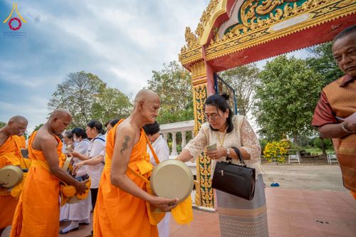 ภาพ No.278345:วันศุกร์ที่ 5 ธันวาคม พ.ศ. 2568 (วันพ่อแห่งชาติ) พิธีบรรพชาอุปสมบทหมู่ธรรมทายาท จำนวน 16 รูป โครงการบรรพชาอุปสมบทหมู่ รุ่นบูชาธรรมมหาปูชนียาจารย์ ประจำปี 2568  ณ ศูนย์ปฏิบัติธรรมและอบรมเยาวชนพระนครศรีอยุธยา จ.พระนครศรีอยุธยา