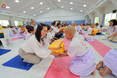 ภาพ No.213884:วันเสาร์ที่ 29 มีนาคม พ.ศ. 2568 พิธีตัดปอยผม ขอขมาผู้ปกครอง มอบบาตร-ผ้าไตร และพิธีบรรพชาสามเณร ณ ศูนย์ปฏิบัติธรรมจังหวัดระยอง (บ้านช่องลม) ต.บางบุตร อ.บ้านค่าย จ.ระยอง
