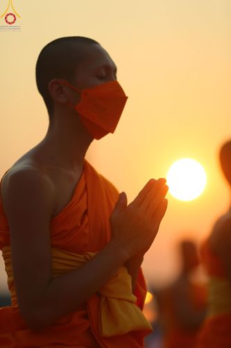 ภาพ No.122076:พิธีจุดประทีปถวายเป็นพุทธบูชา และบูชาธรรมมหาปูชนียาจารย์ พระมงคลเทพมุนี(สด จนฺทสโร) ในโครงการธรรมยาตรา กตัญญูบูชา มหาปูชนียาจารย์ พระมงคลเทพมุนี(สด จนฺทสโร) พระผู้ปราบมาร อนุสรณ์สถาน 7 แห่ง ปีที่ 12 วันที่ 31 มกราคม พ.ศ. 2567 ณ วัดพระธรรมกาย จ.ปทุมธานี