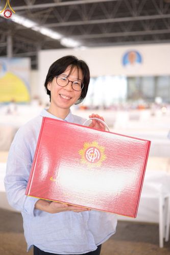 ภาพ No.212359:วันพุธที่ 19 มีนาคม พ.ศ. 2568 การบรรจุไทยธรรมลงกล่องสำเร็จ 43,500 กล่อง เพื่อถวายแด่พระสังฆาธิการ 40,000 กว่าวัดทั่วไทย ในวันคุ้มครองโลก 22 เมษายน พ.ศ. 2568 ณ บ้านแก้วเรือนทองคุณยายฯ วัดพระธรรมกาย