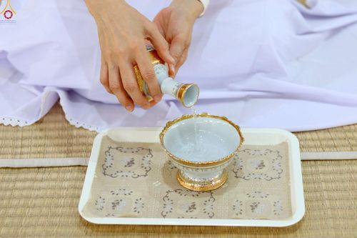 ภาพ No.229780:วันที่ 25 มิถุนายน พ.ศ. 2568 (แรม 15 ค่ำ เดือน 7) พิธีบุพเปตพลี ครั้งที่ 166 ร่วมอุทิศบุญแด่หมู่ญาติที่ล่วงลับไปแล้ว และสืบทอดอายุพระพุทธศาสนา ณ หอฉันคุณยายอาจารย์ฯ วัดพระธรรมกาย