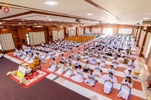 ภาพ No.200126:พิธีทอดผ้าป่าทำนุบำรุงศาสนสถาน ณ วัดบางไผ่นารถ ตำบลบางไทรป่า อำเภอบางเลน จังหวัดนครปฐม ในโครงการธรรมยาตรา กตัญญูบูชา มหาปูชนียาจารย์ พระมงคลเทพมุนี(สด จนฺทสโร) พระผู้ปราบมาร อนุสรณ์สถาน 7 แห่ง ปีที่ 13 วันที่ 22 มกราคม พ.ศ. 2568