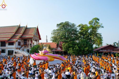 ภาพ No.113207:พิธีต้อนรับพระธรรมยาตรา ปีที่ 12 วันที่ 15 มกราคม พ.ศ. 2567 ณ วัดโบสถ์บน จ.นนทบุรี
